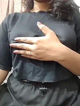 MohiniHott online show from 04-01-26, 05:52