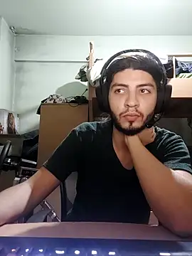 Snapshot of kleineid77 chatting on 11-02-25, 03:36 kleineid77 online show from 11-02-25, 03:36