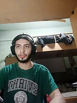 Snapshot of kleineid77 chatting on 11-24-25, 10:31 kleineid77 online show from 11-24-25, 10:31