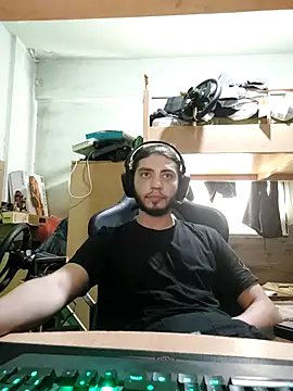 Snapshot of kleineid77 chatting on 06-18-26, 02:54 kleineid77 online show from 06-18-26, 02:54