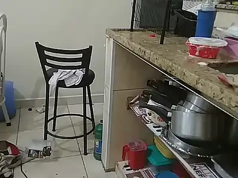 Snapshot of pikalindaxx chatting on 01-16-25, 02:30 pikalindaxx online show from 01-16-25, 02:30