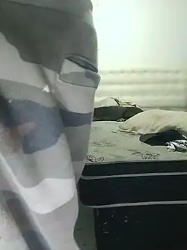 Snapshot of pikalindaxx chatting on 02-05-26, 06:12 pikalindaxx online show from 02-05-26, 06:12