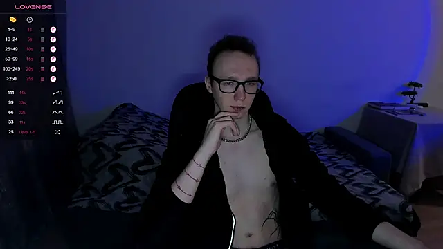 Alex silents online show from 12-18-24, 01:02