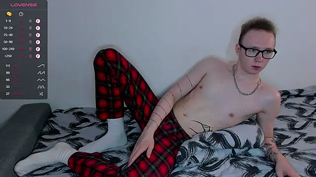 Alex silents online show from 02-06-25, 10:37