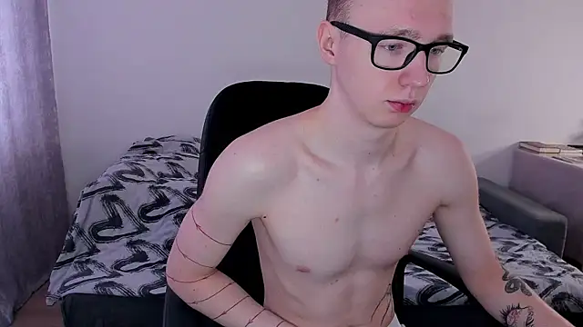 Alex silents online show from 03-19-25, 05:41