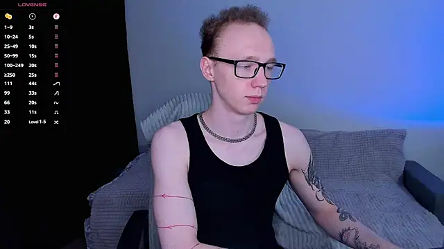 Snapshot of Alex_silents chatting on 05-31-26, 06:09 Alex silents online show from 05-31-26, 06:09