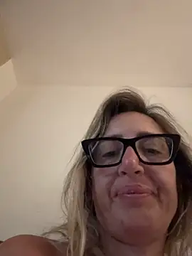 casalinga88 online show from 09-17-25, 05:31