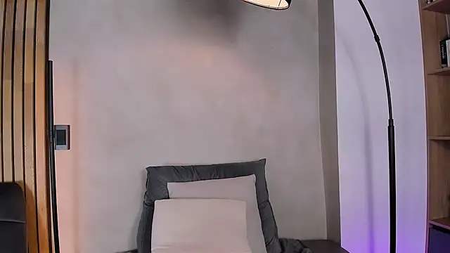 honeyhot69   online show from 01-08-25, 02:25