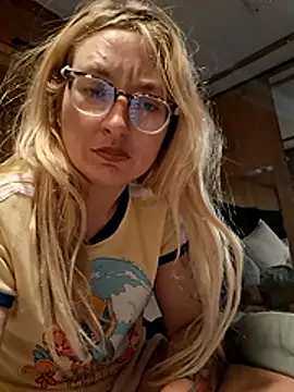 xWhoreAbleX Pika online show from 06-05-26, 06:20