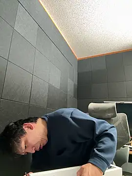 Snapshot of tokimori chatting on 11-05-25, 01:33 tokimori online show from 11-05-25, 01:33