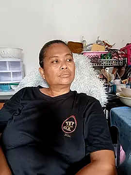 Snapshot of Fon_Bigboobs chatting on 10-12-25, 06:23 Fon Bigboobs online show from 10-12-25, 06:23