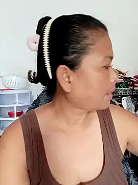 Snapshot of Fon_Bigboobs chatting on 10-16-25, 04:35 Fon Bigboobs online show from 10-16-25, 04:35