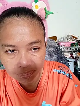 Snapshot of Fon_Bigboobs chatting on 10-18-25, 05:21 Fon Bigboobs online show from 10-18-25, 05:21