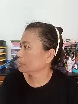 Snapshot of Fon_Bigboobs chatting on 10-31-25, 07:53 Fon Bigboobs online show from 10-31-25, 07:53