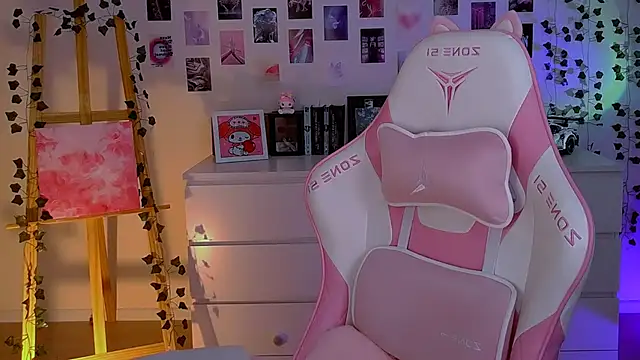 AliceCharmy online show from 02-03-25, 01:30