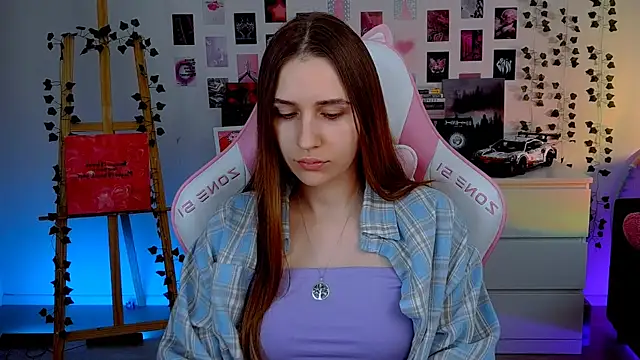 AliceCharmy online show from 10-08-25, 06:11