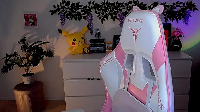 AliceCharmy online show from 03-26-26, 04:01