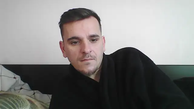 Huge cock22cm online show from 03-05-25, 07:16