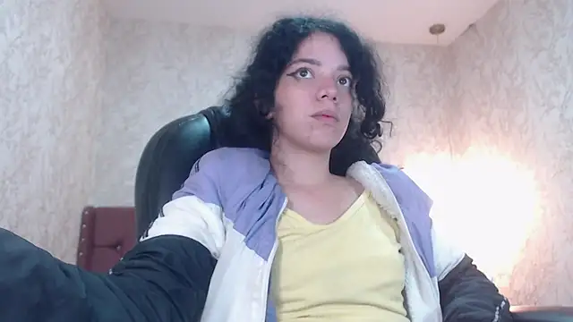 EmmaCowperr online show from 01-12-25, 03:28