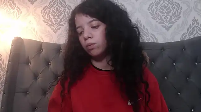 EmmaCowperr online show from 02-25-25, 04:21