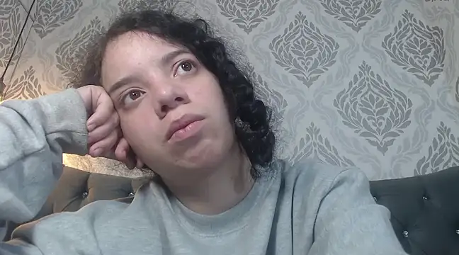 EmmaCowperr online show from 03-22-25, 11:53