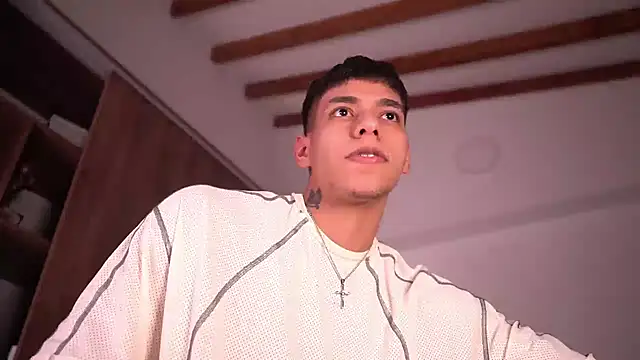 Snapshot of Josep_Davies chatting on 01-14-26, 02:06 Josep Davies online show from 01-14-26, 02:06