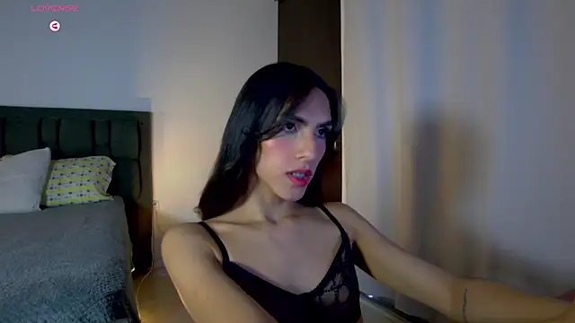 Snapshot of AlanaSofiia chatting on 06-04-26, 07:42 AlanaSofiia online show from 06-04-26, 07:42