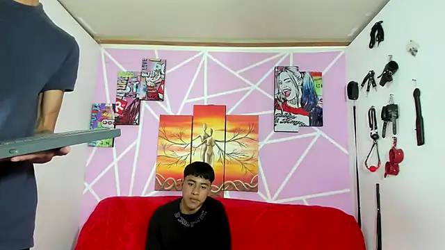 oliverhot2005 online show from 01-09-25, 06:57