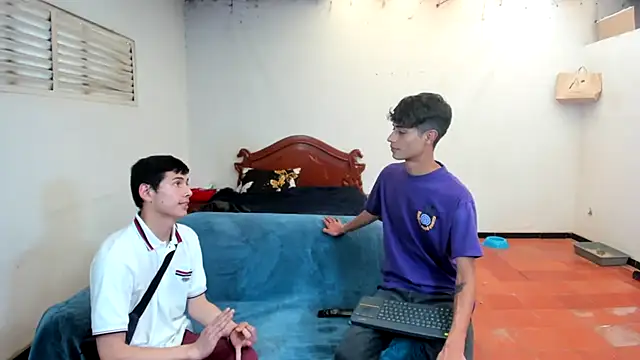 oliverhot2005 online show from 02-07-25, 09:04