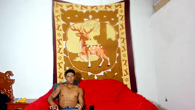 oliverhot2005 online show from 02-11-25, 11:22