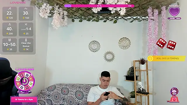 oliverhot2005 online show from 09-11-25, 01:44