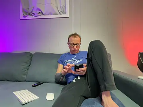 mouser21212 online show from 01-28-25, 11:39