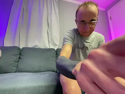 mouser21212 online show from 03-21-25, 12:29