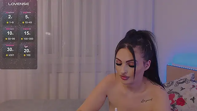 Snapshot of jesselines_ chatting on 02-21-25, 12:38 jesselines online show from 02-21-25, 12:38