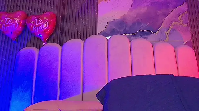 hot dione online show from 02-20-26, 07:14