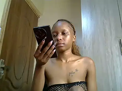 Snapshot of sharn_sugar chatting on 10-16-25, 01:23 sharn sugar online show from 10-16-25, 01:23