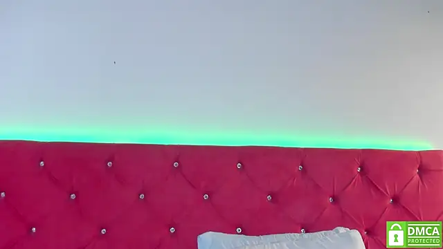 Ruth harvey  online show from 01-09-25, 03:44