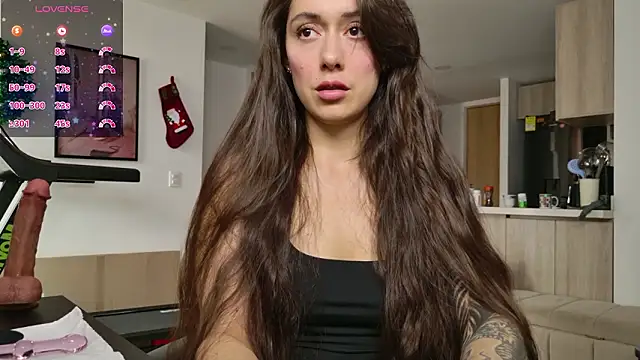 Snapshot of emiliasommer chatting on 02-17-26, 07:53 emiliasommer online show from 02-17-26, 07:53