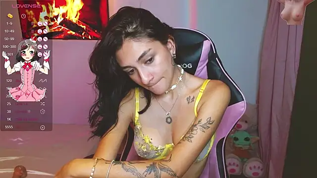 Mei Kelly online show from 02-08-25, 03:19