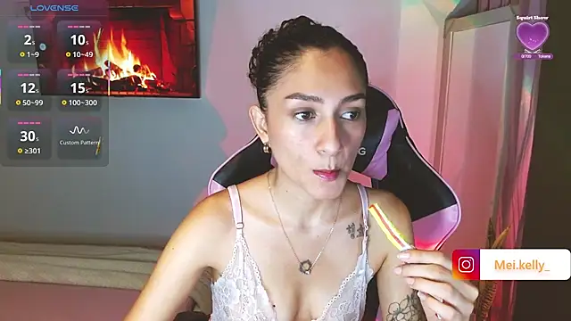 Mei Kelly online show from 09-11-25, 02:22