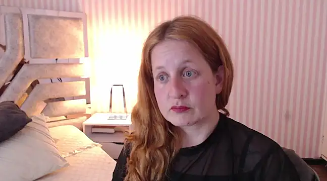 ViioletaMora online show from 02-10-25, 02:30