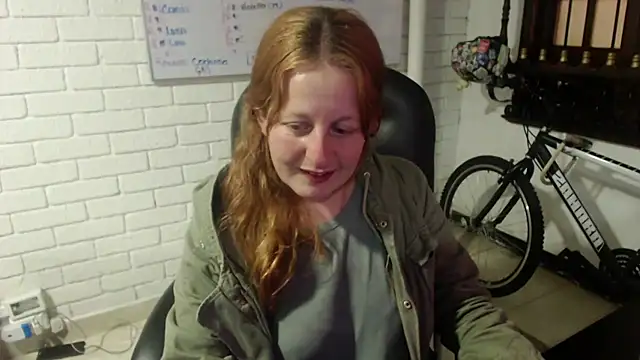 ViioletaMora online show from 02-15-25, 12:59