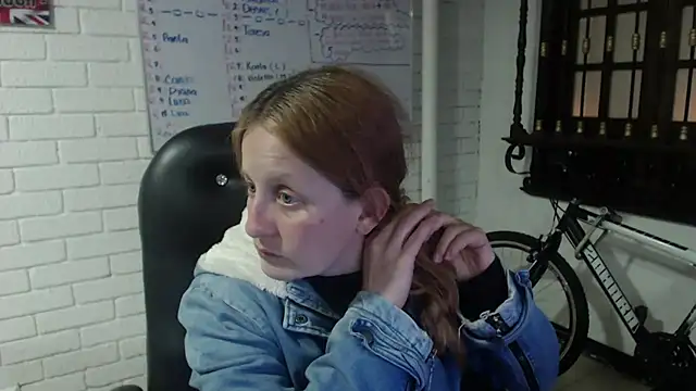 ViioletaMora online show from 02-23-25, 07:22