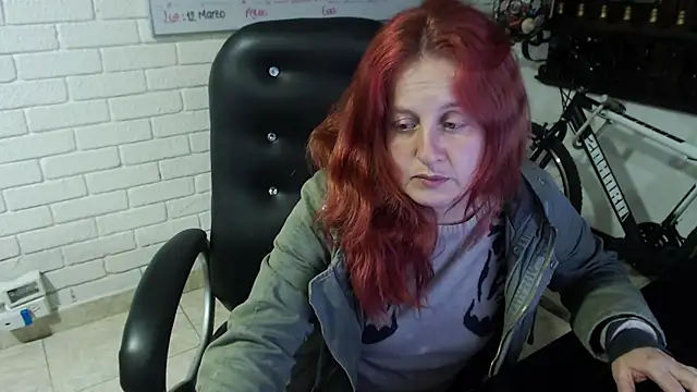 ViioletaMora online show from 03-07-25, 10:56