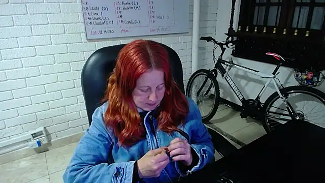 ViioletaMora online show from 03-12-25, 05:02