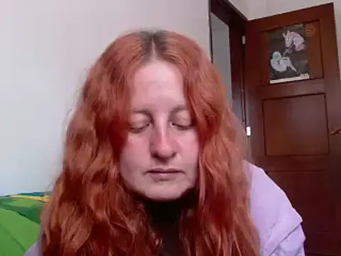 ViioletaMora online show from 10-15-25, 07:25