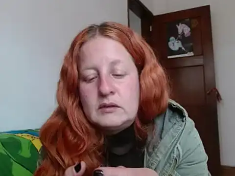 ViioletaMora online show from 10-18-25, 08:42