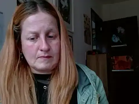 ViioletaMora online show from 04-13-26, 09:42