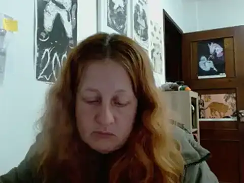 Snapshot of ViioletaMora chatting on 06-10-26, 02:34 ViioletaMora online show from 06-10-26, 02:34