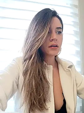 maliciaworld online show from 02-15-25, 05:07